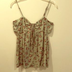 Cute light green top.